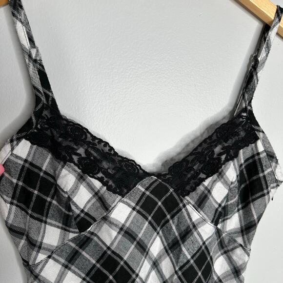 Forever 21 Women's Black and White Plaid Cami Lace Mini Dress Size Small - Picture 2 of 7
